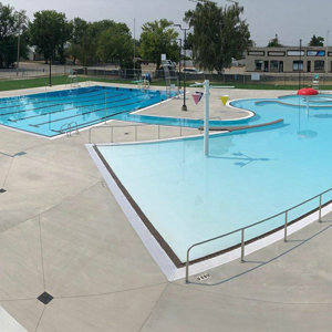 FORT MACLEOD OUTDOOR POOL